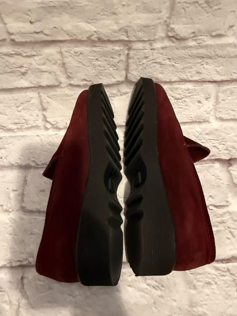 AQUATALIA Kelsey Platform Loafers Flats womans 8 Suede Leather Burgundy